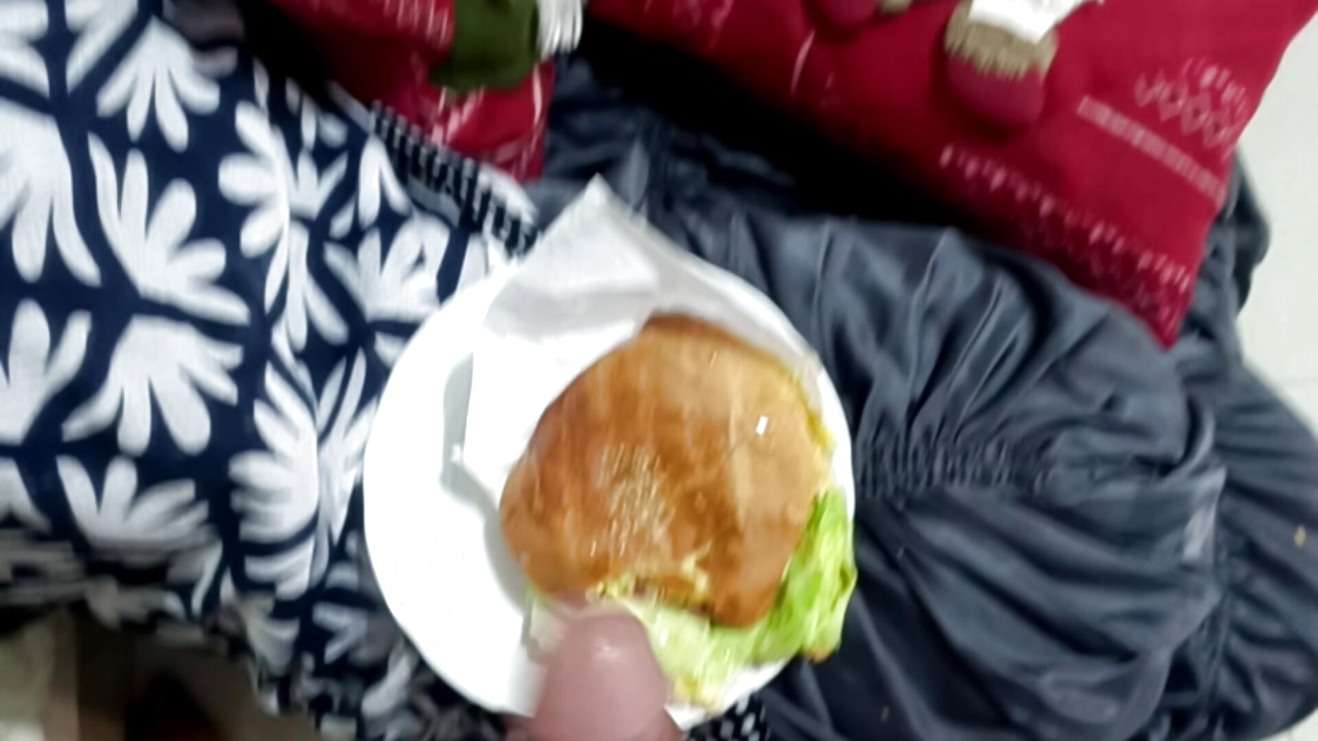 Semen en la comida - Morenohotcul 캠 모델의 동영상