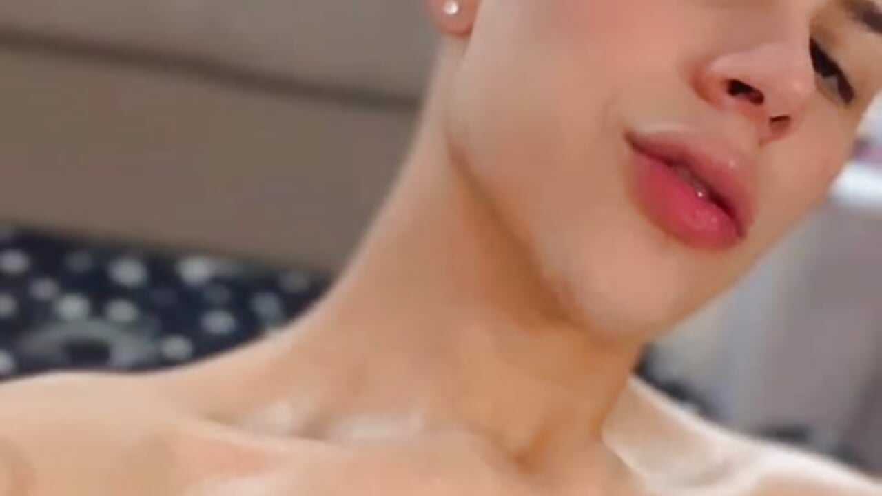 WhatsApp Video 2025-09-03 at 6,02,15 PM - video by angeloo_666 cam model