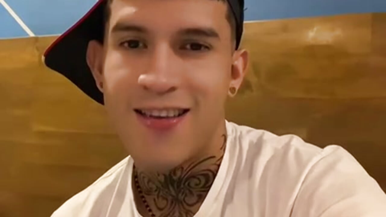 WhatsApp Video 2025-11-13 at 8,15,54 AM - video by dilan_abraham12 cam model