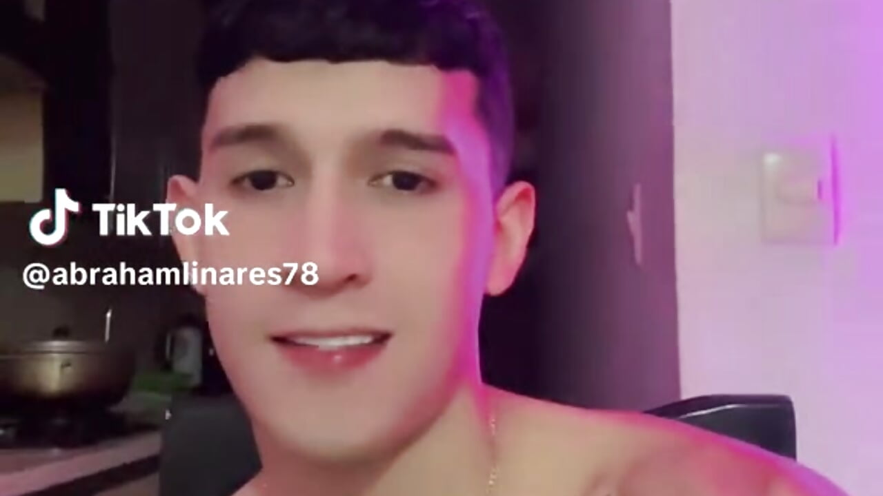 WhatsApp Video 2025-09-23 at 22,53,58 (1) - video by dilan_abraham12 cam model