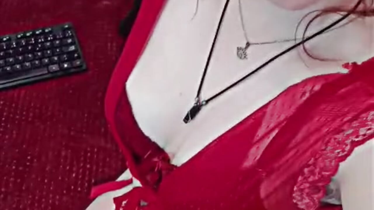 beautiful beautiful red 💖 - video od modelky/modela Elisabeth_swan