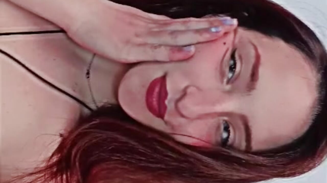 your favorite redhead come back! 💖 - video od modelky/modela Elisabeth_swan