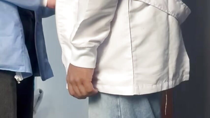 EXAMINING MY BOSS'S (DENTIST'S) COCK REAL COCK - vidéo du modèle de showcams Madisson-04_