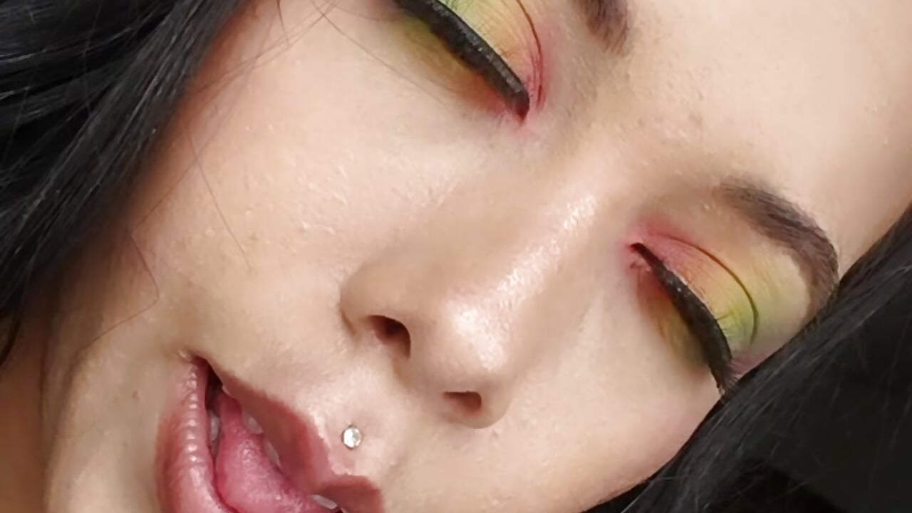 rainbow makeup🍧🥳 - vídeo de MiaForever1 modelo de câmara