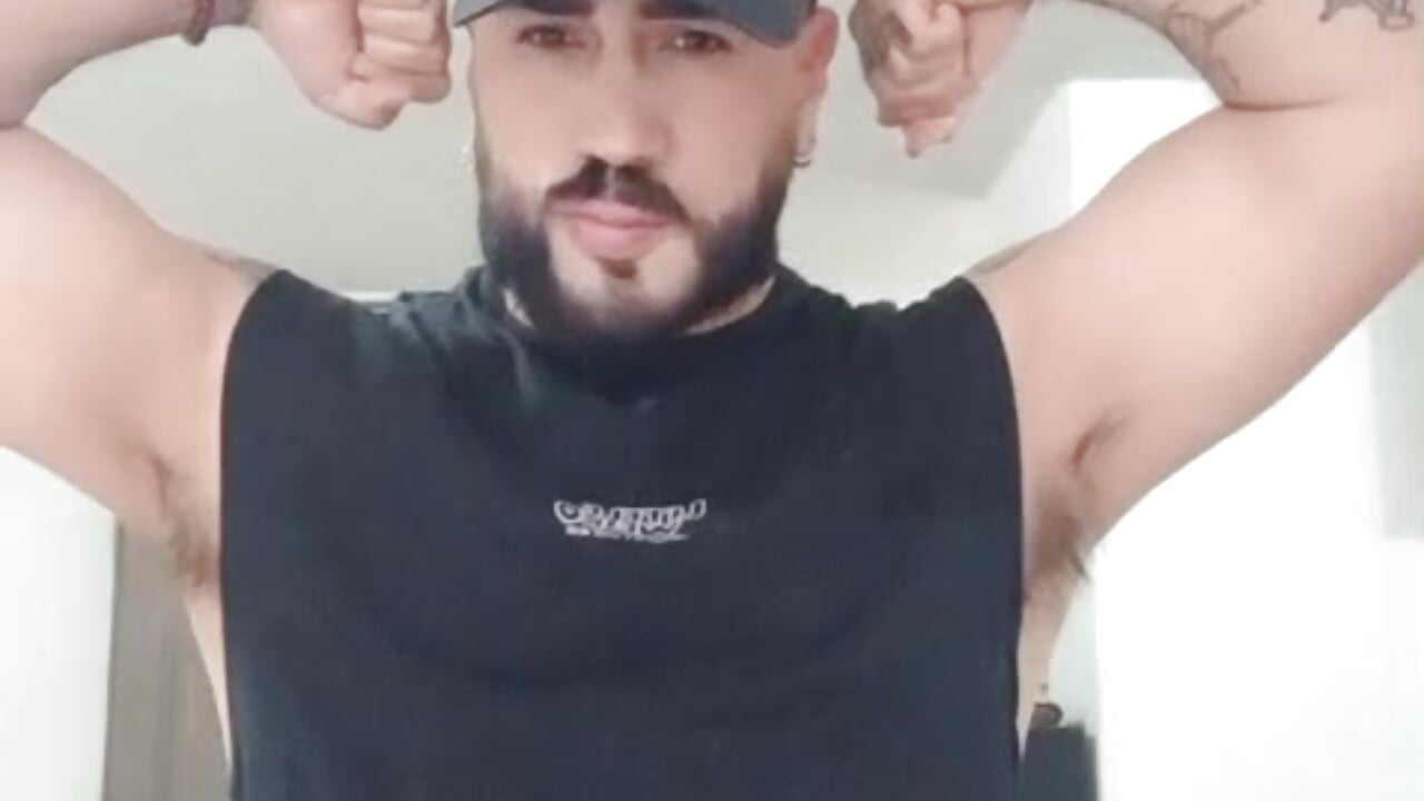 Are you into a daddy bear like me? - video by DaddyBear__ cam model