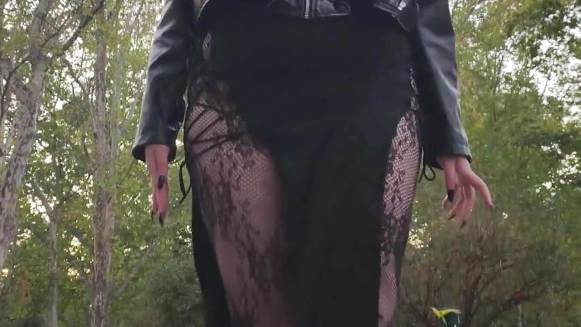 PREVIEW Giantess Toy Crush – video od webkamerové modelky CruelSiren