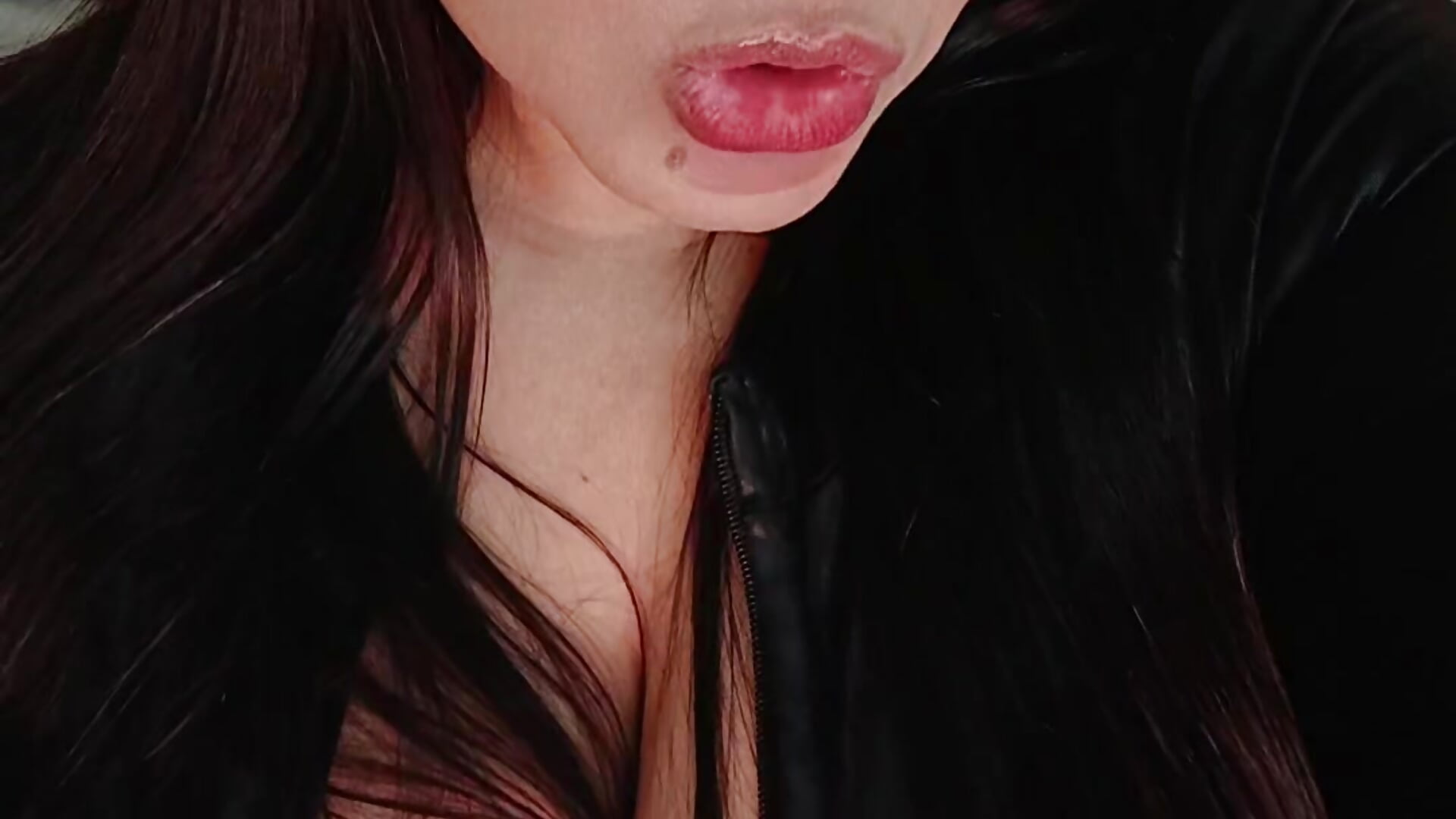 Miss Curves 🍑💋 - video by SophieCurves cam model