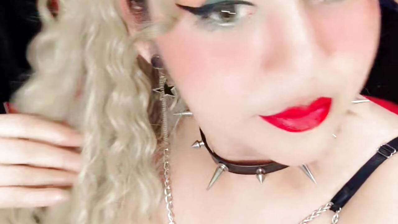 profile-intro-video-1786564221 - video by angelessluxexx cam model