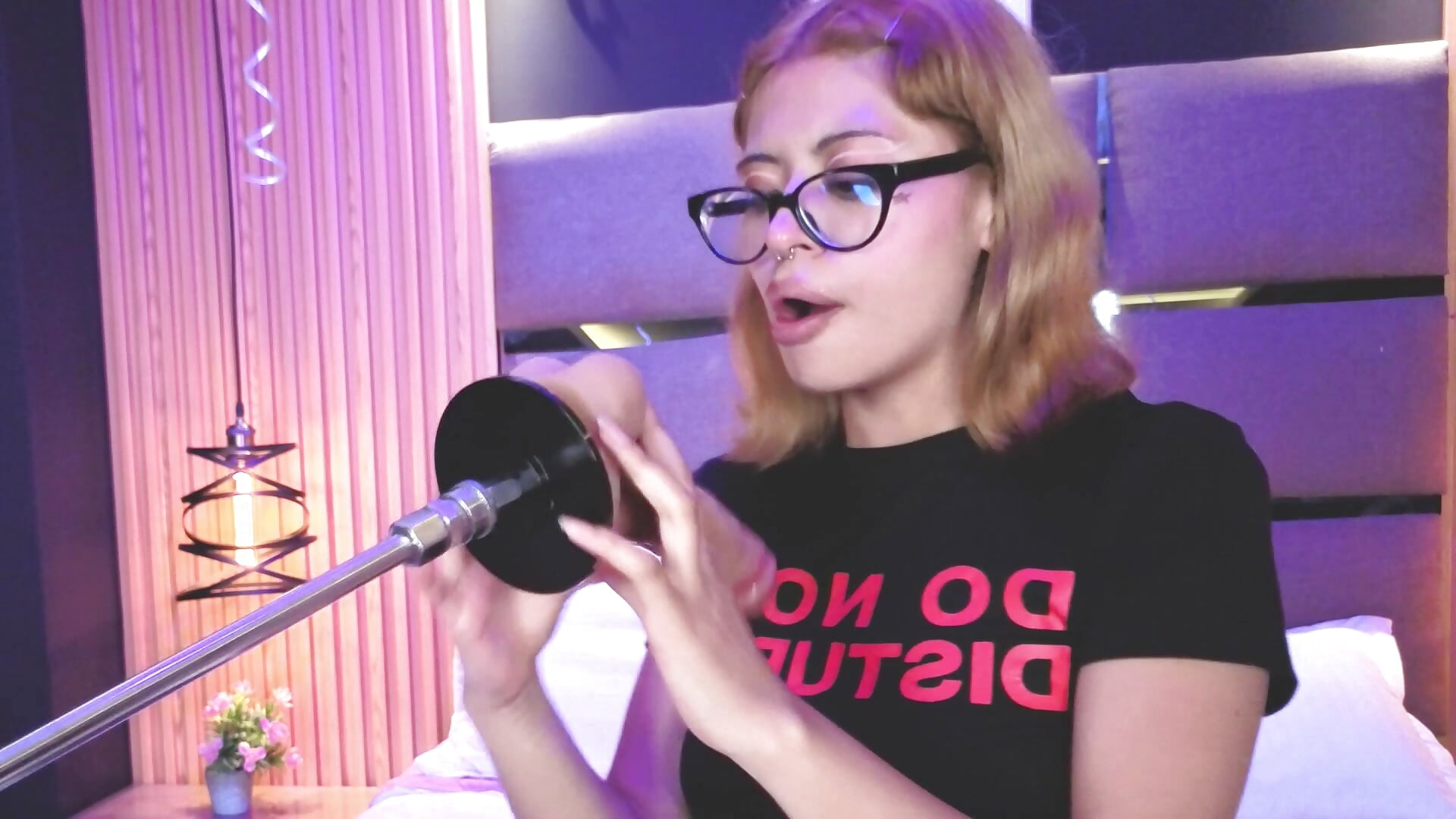 💦🫦 Look at my beautiful face… and let yourself be carried away by the rhythm 🙈 – video od webkamerové modelky AlanaWalker9