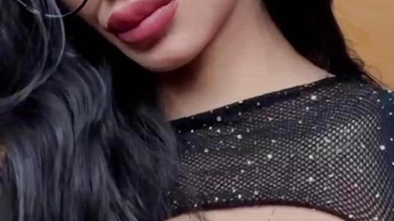 Hard nipples in your mouth💦🍒 - video by MiriamJo cam model