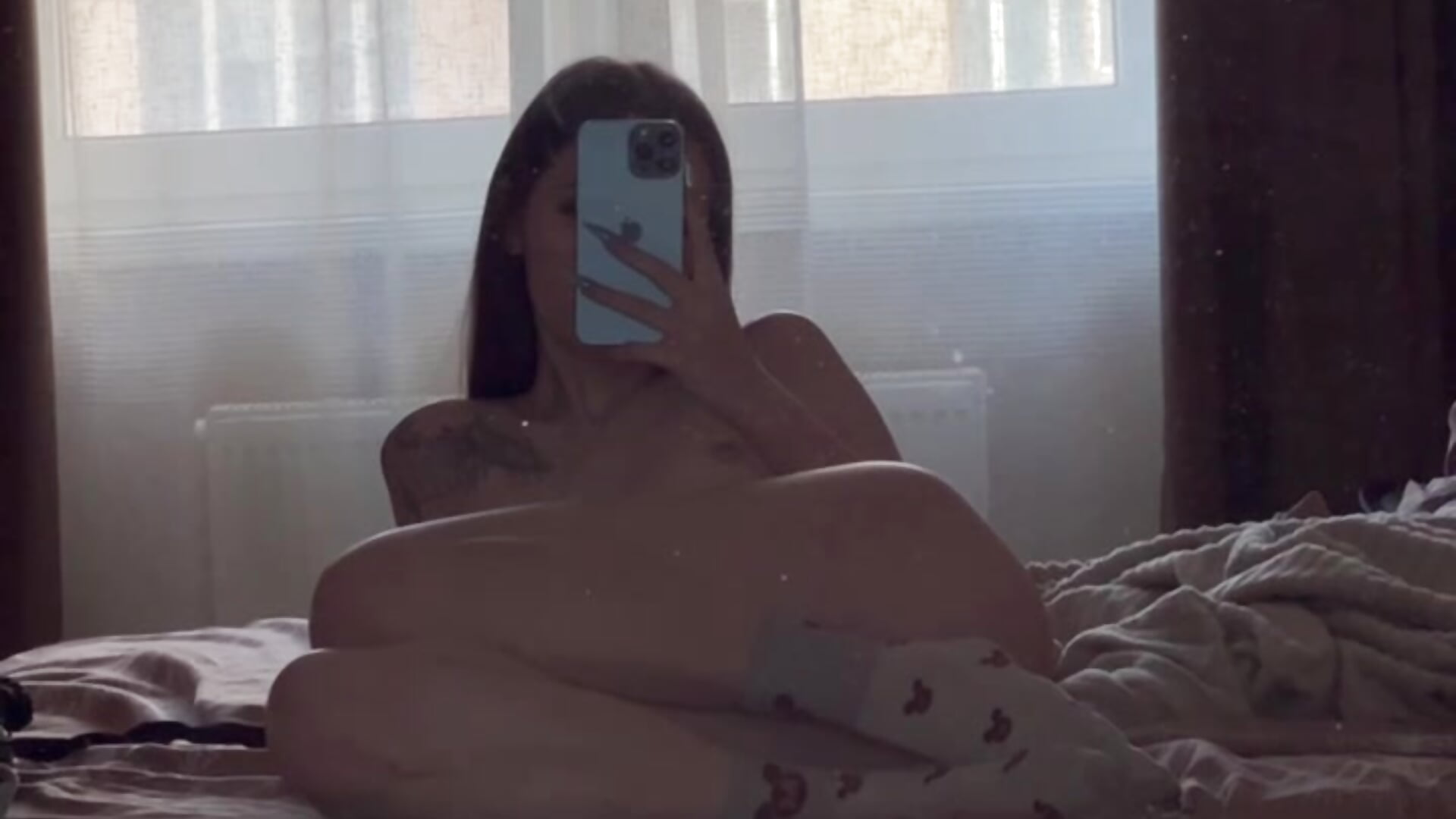 Pussy light - video by WildHoneyXO cam model