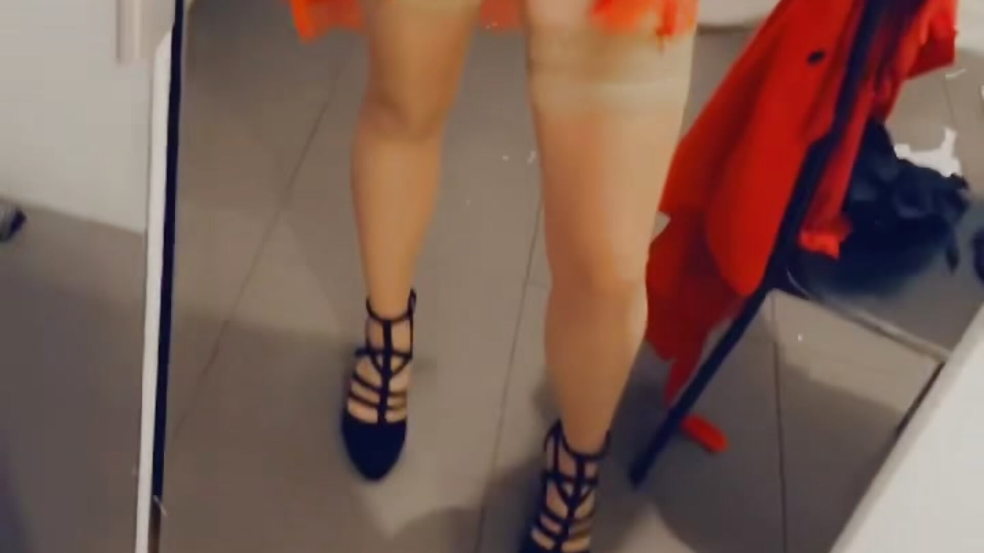 B00CA8F7-4481-4713-BF2C-6692B12C878C - відео від вебкаммоделі ophelilove69