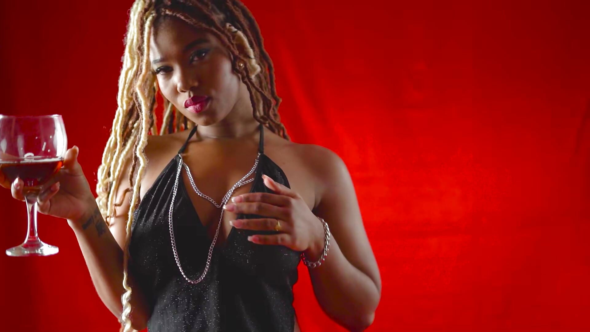 I'm always here for you - βίντεο μοντέλου Lia_Shaik