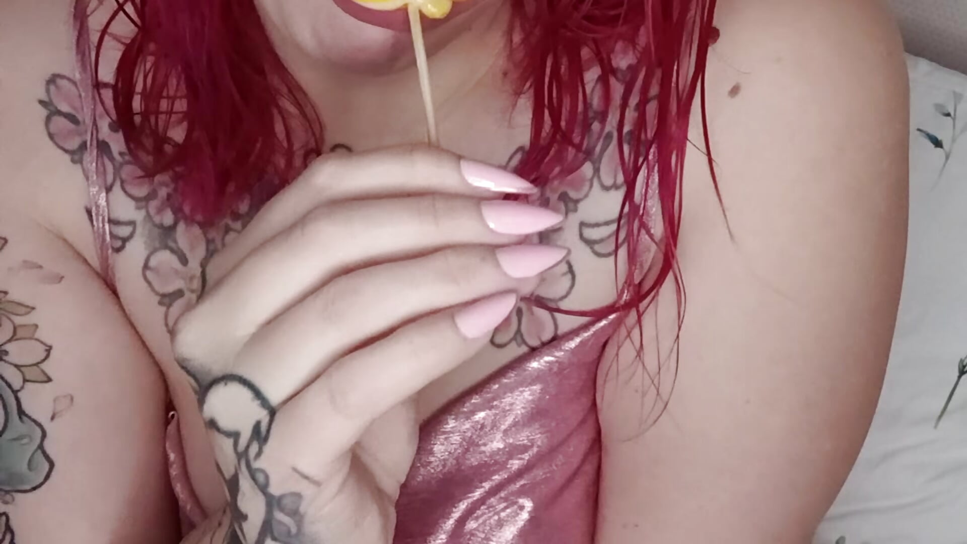 Lollipops 🍭 - video by Minae_Kinamoto cam model