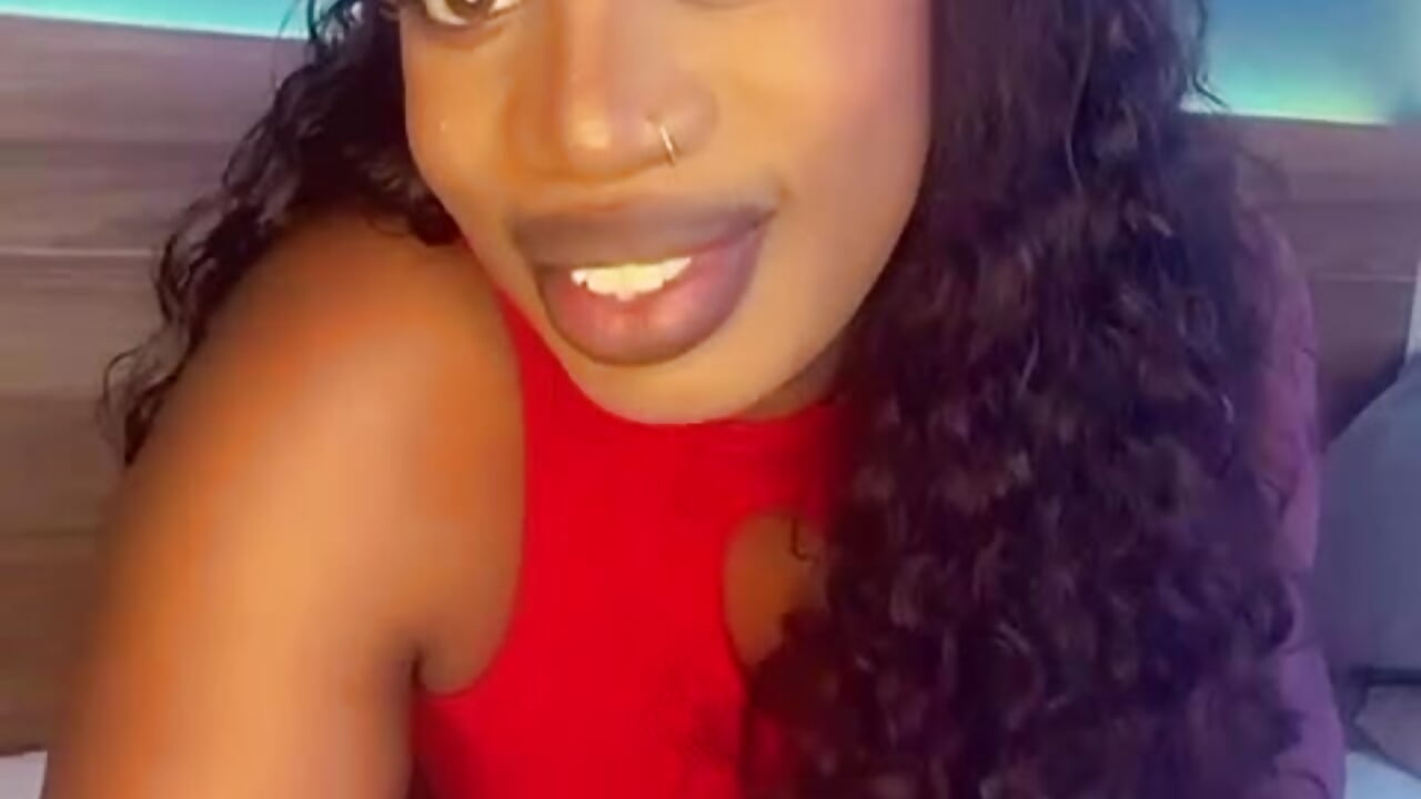 ❤ - video by ViolettGomez_93 cam model