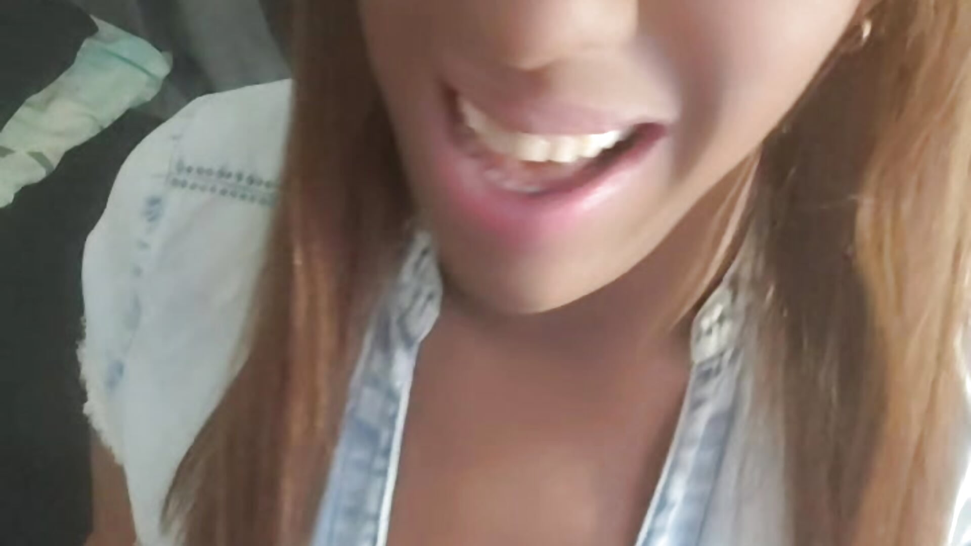 1000184997 - video oleh Kristal_Bronw_Lawren kamera model