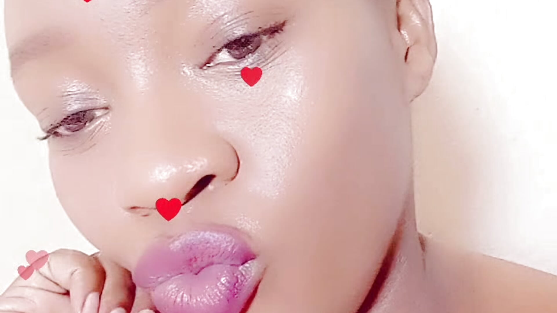 Snapchat-899003903– BeautyQueenX22 kameramodell videója