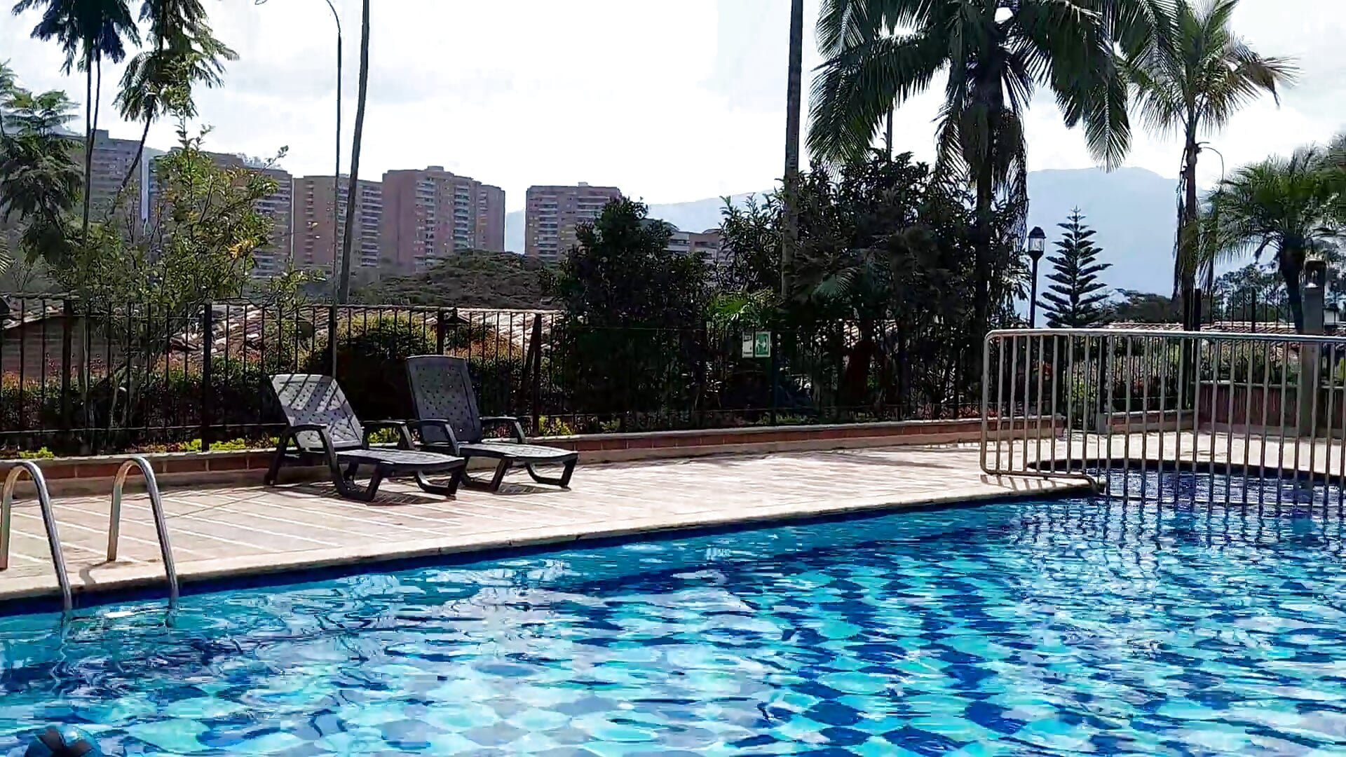 DIA DE SOL - vídeo de Ema_hills modelo de câmara