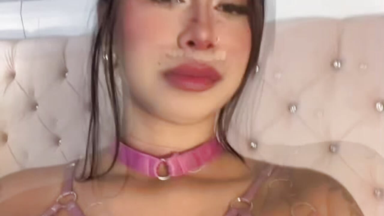 Kiss for u 💋 - video by CaterinaRomano cam model