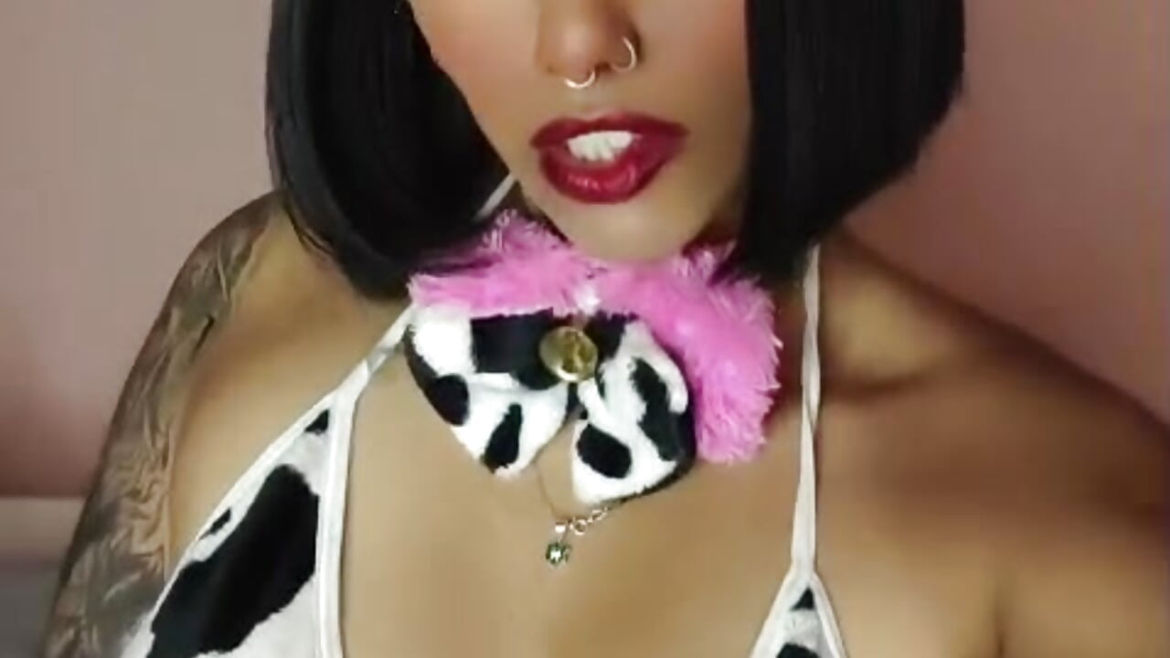Your dirty  and sexy  cow  is ready  to  feel  your  cock  take all the  milk - video by biancaleblanc cam model