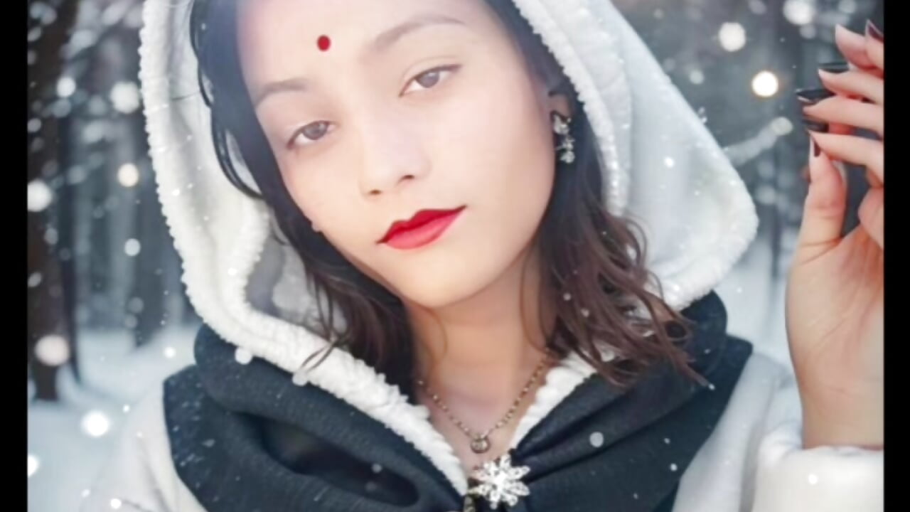 Free Real - video by Juwala_Mukhi cam model