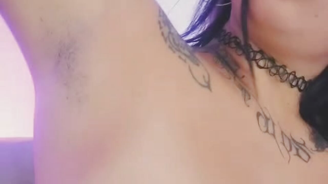 My sexy armpits 😈😏 - video by Rumi_666 cam model