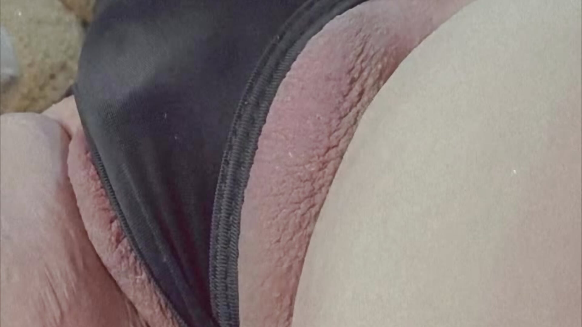 BUM! - video by GoddessFabiola cam model