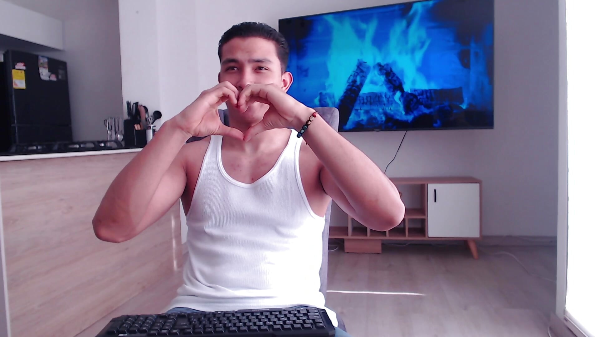 ❤😎 - video oleh Auron_Demon01 kamera model