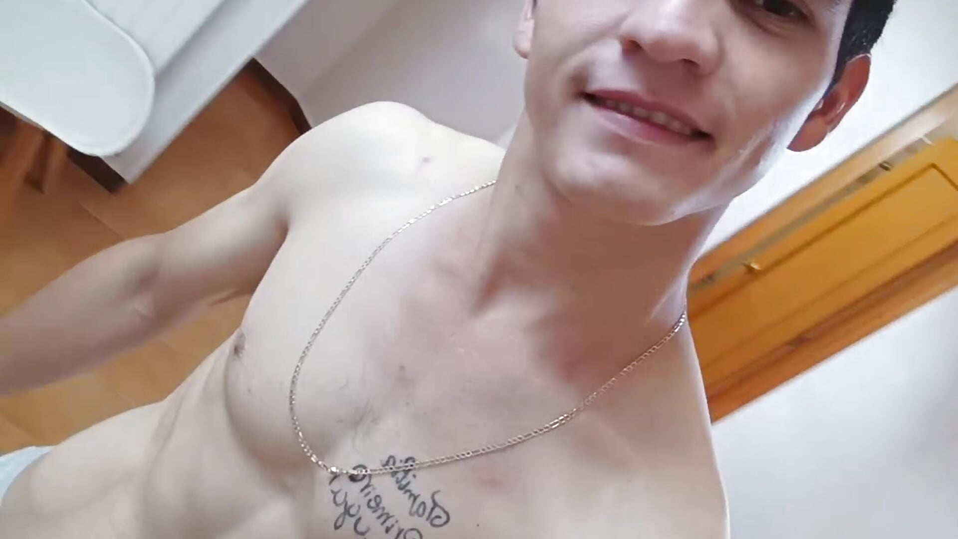 1000130349 - video by Jose-s- cam model