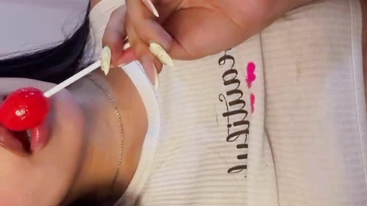 lolipop 🙈 - AvaScott_ 캠 모델의 동영상