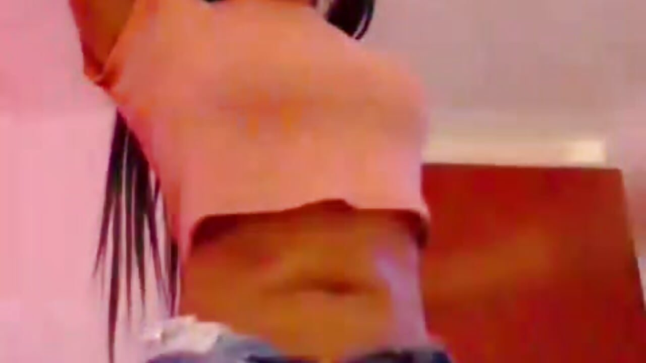 Because... I am latina - vídeo de la modelo de cam Hillarytonsonx