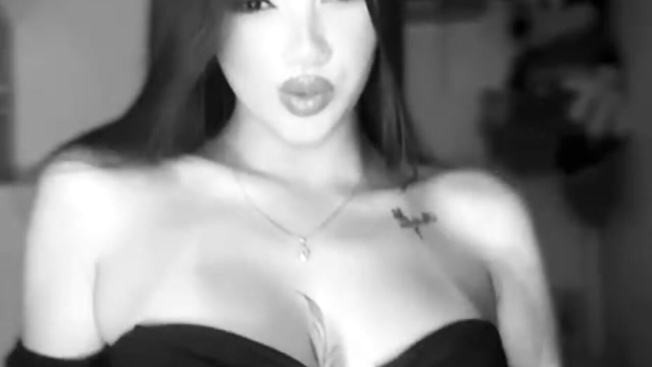 Tú chica juguetona😋 - video AshlyFerrer_03 kameramallilta