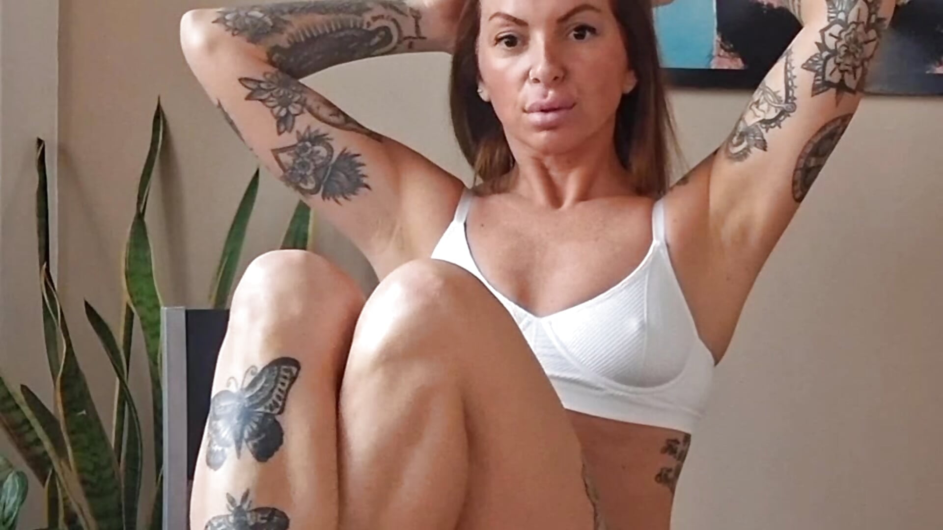 YouCut_20250730_181709060_6 - video by goddessfoxyla cam model