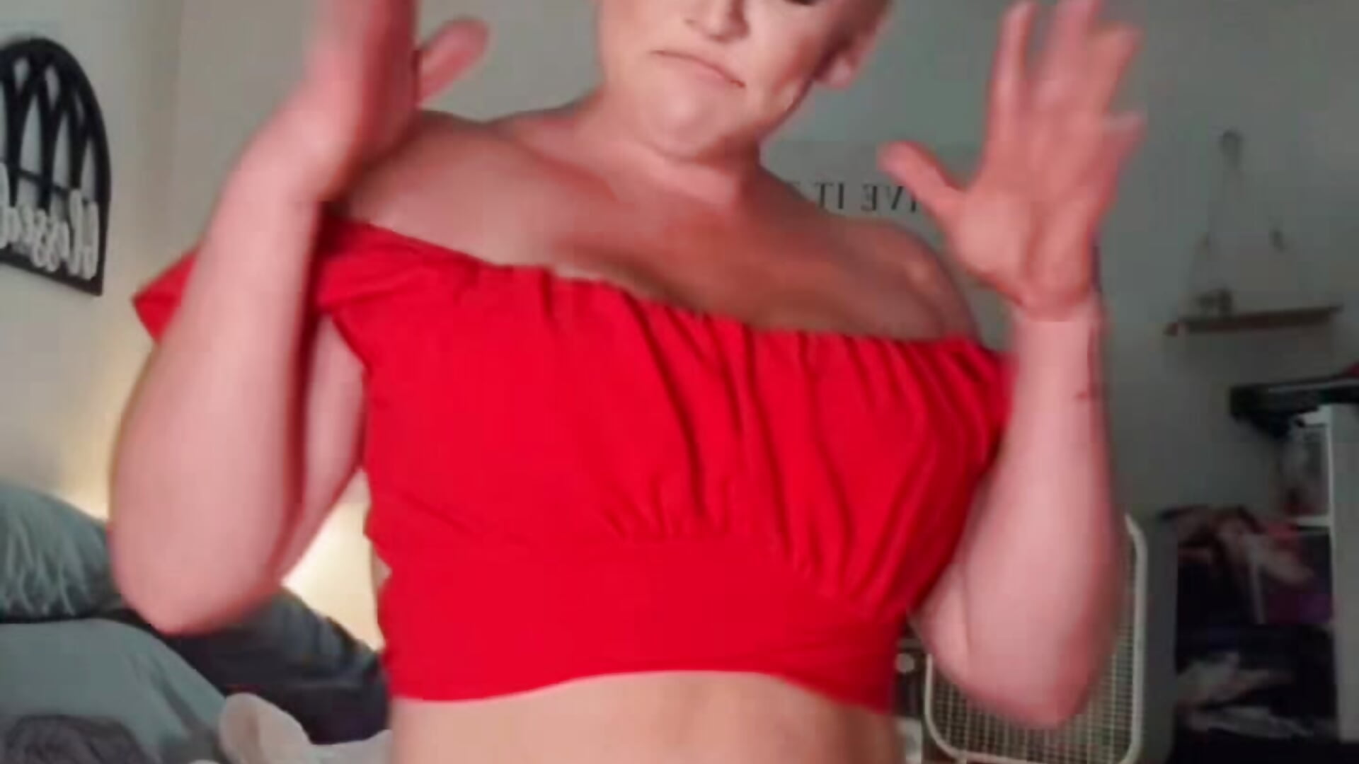 f235e2d753cb49d28328b1235d106205 - video by Goldenndoll cam model