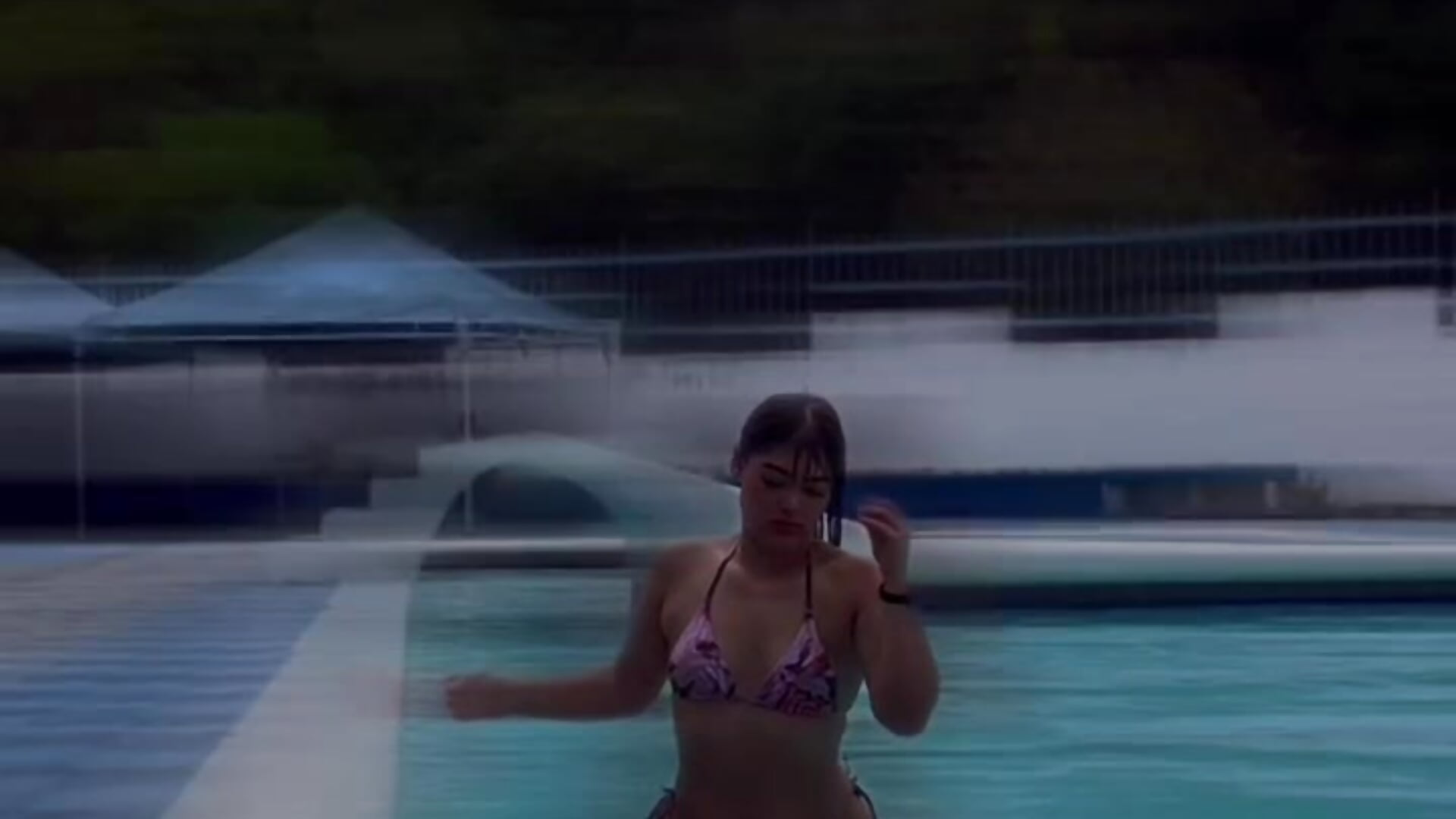 Feel like a DIVA - video by Maxinnevance cam model