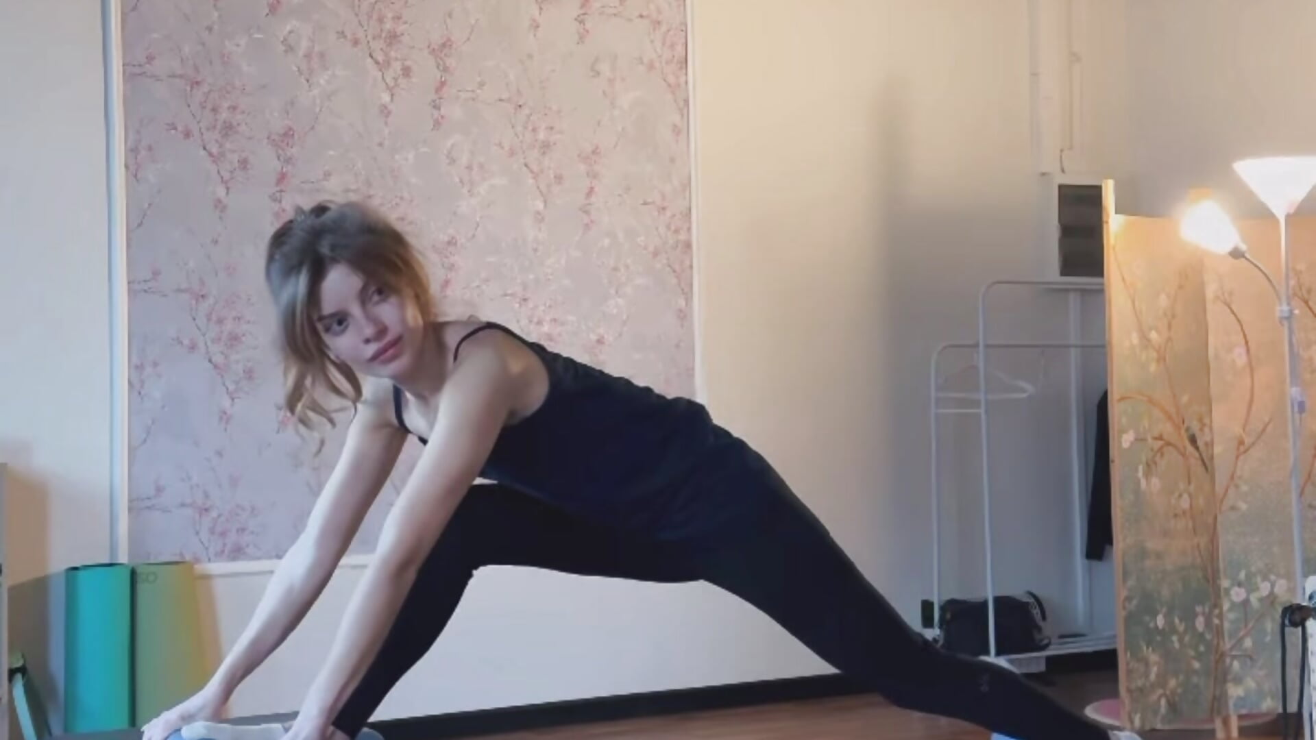 Pilates time <3 - Vídeo de mari__papi, modelo de vídeos