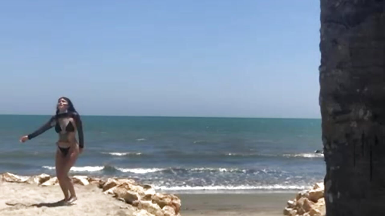 BEACH - video by XBODTRIIPX cam model