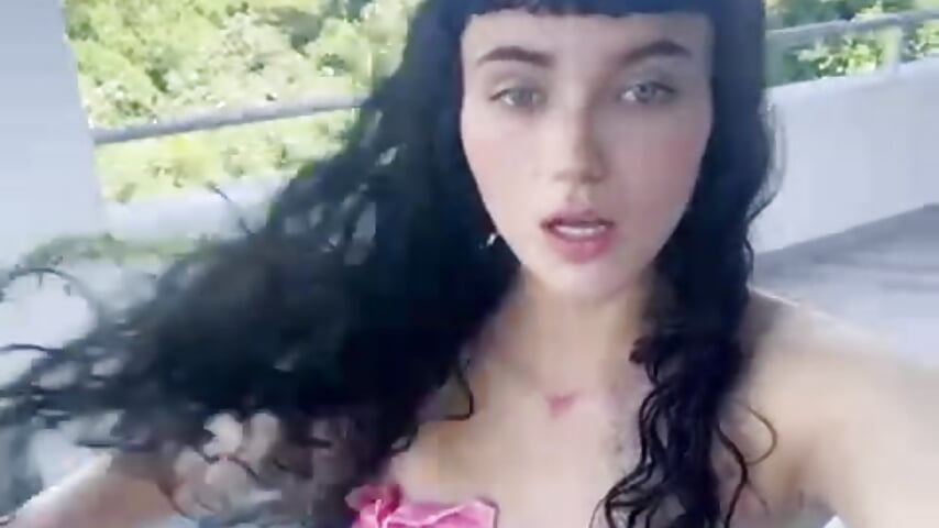 ME - video by XBODTRIIPX cam model