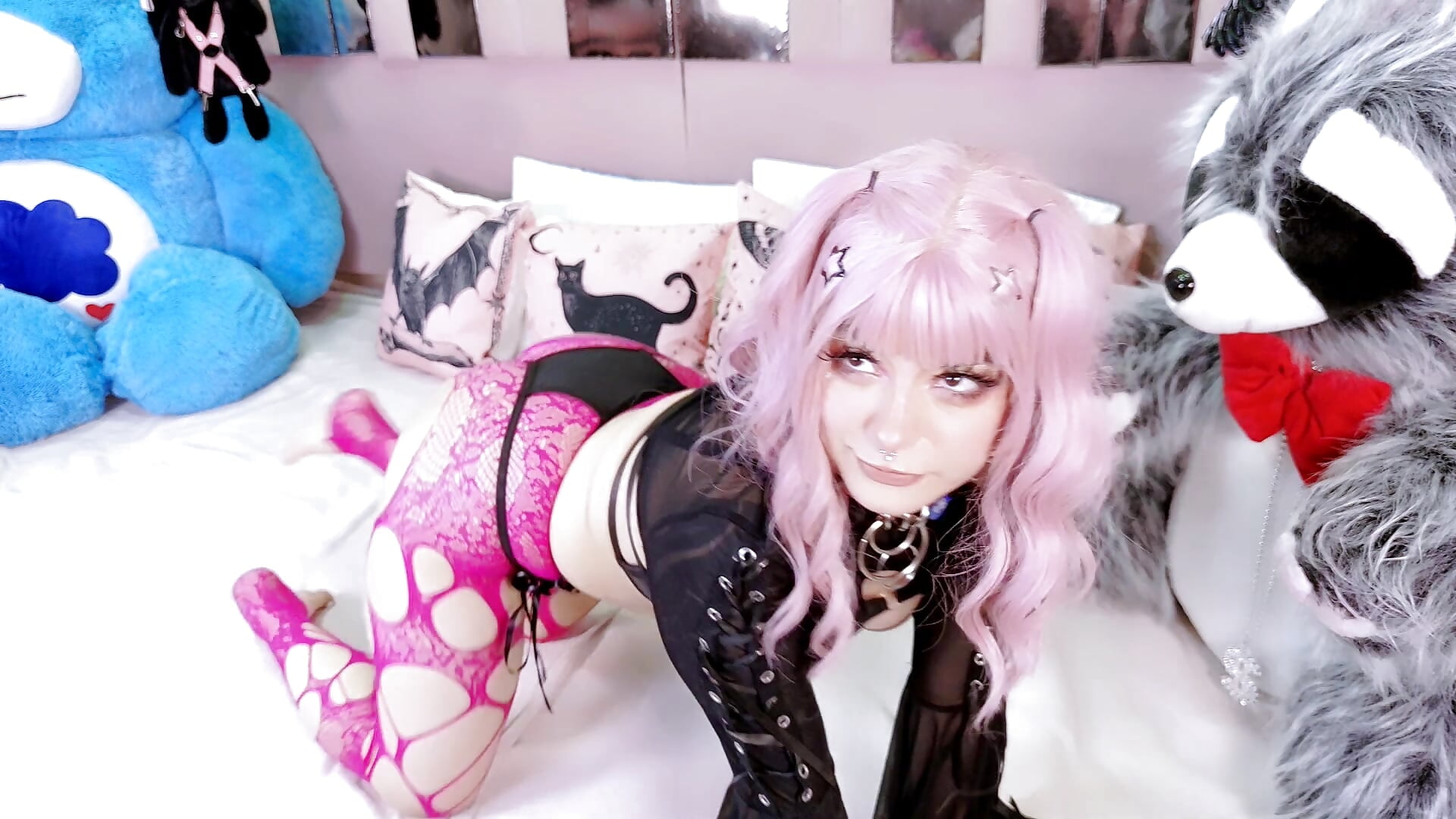 Cum inside 😈💦 - video by BizzyNoar cam model