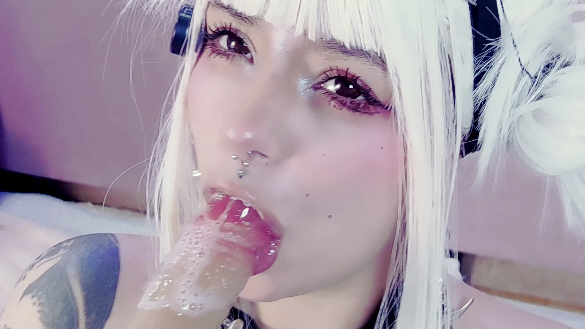 my big saliva show 🥵🍆 - vídeo de la modelo de cam BizzyNoar
