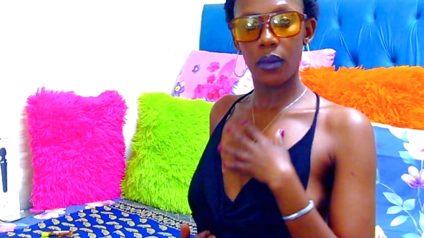 Video 3 - video di BoomOrBust modella di cam