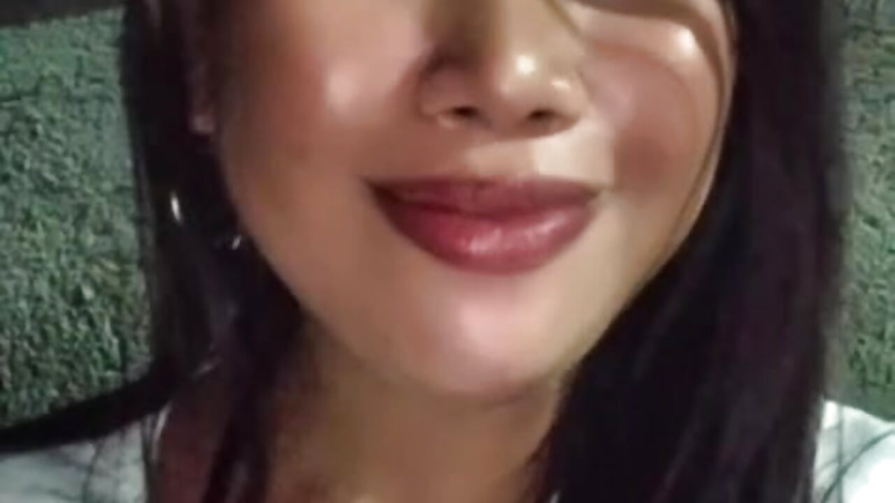 mmm - video oleh exotic_filipina_beauty kamera model