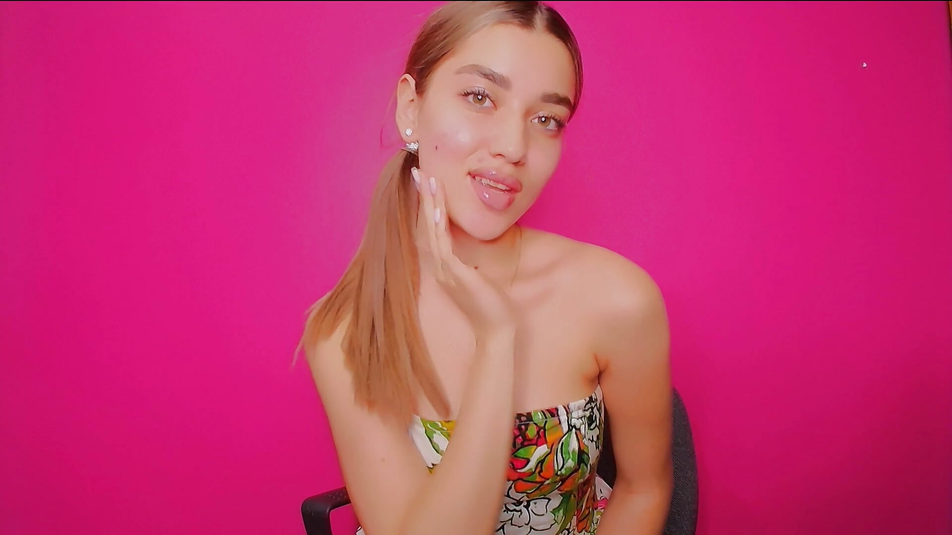 Maryam - video by MaryamXSX cam model