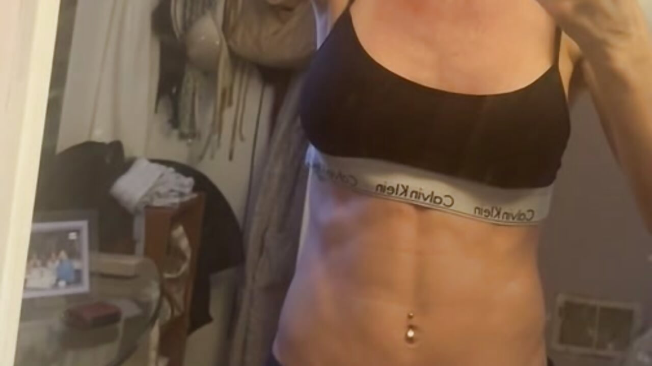 Don’t always work out but when I do - video av NurseStephania cam model