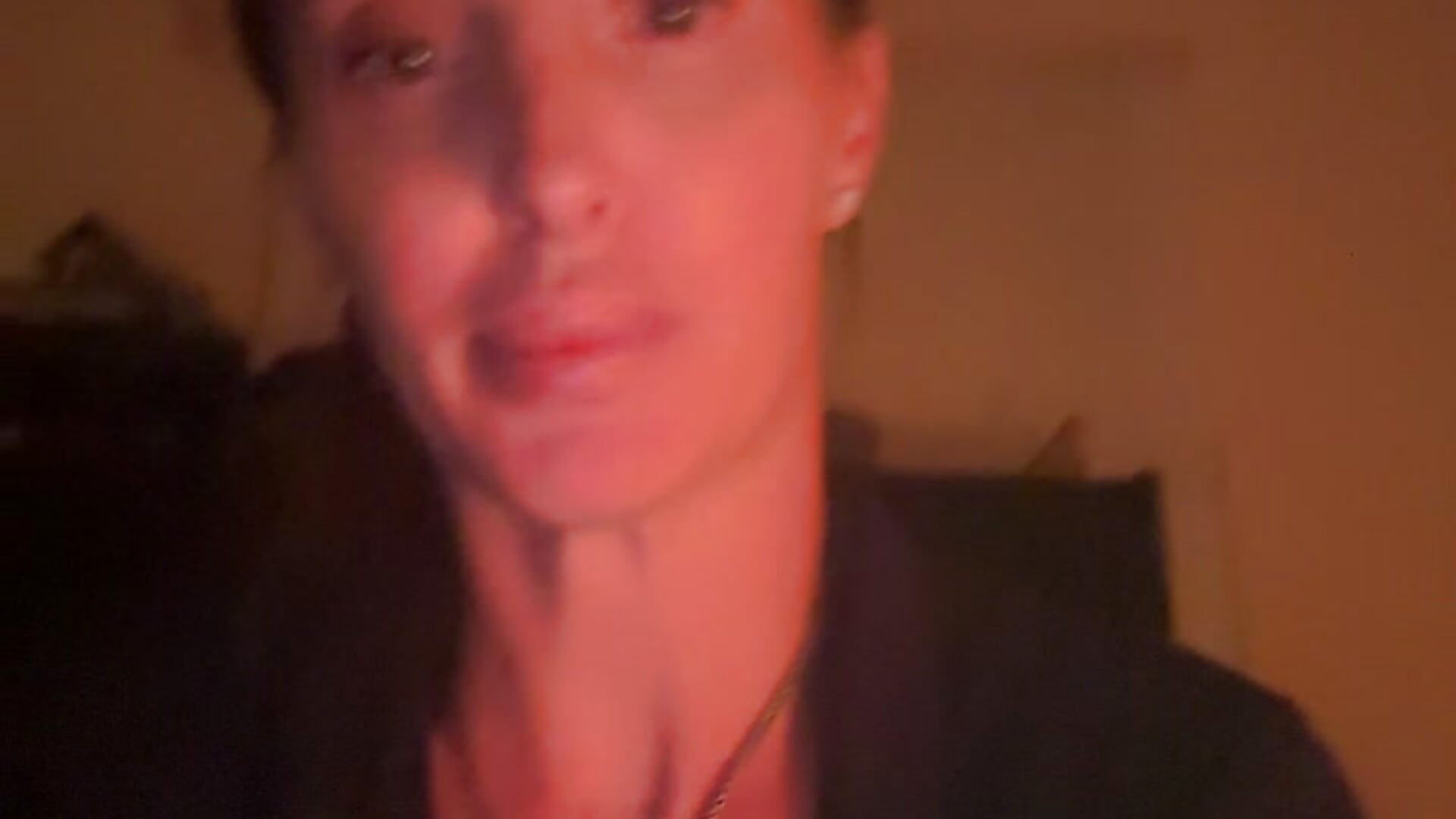 BEDtime Business suit - video av NurseStephania cam model