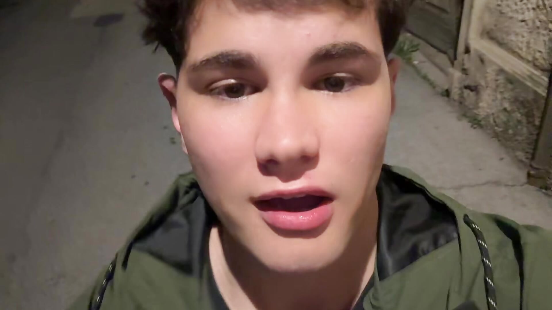 🙈 - video by vaaalodia cam model