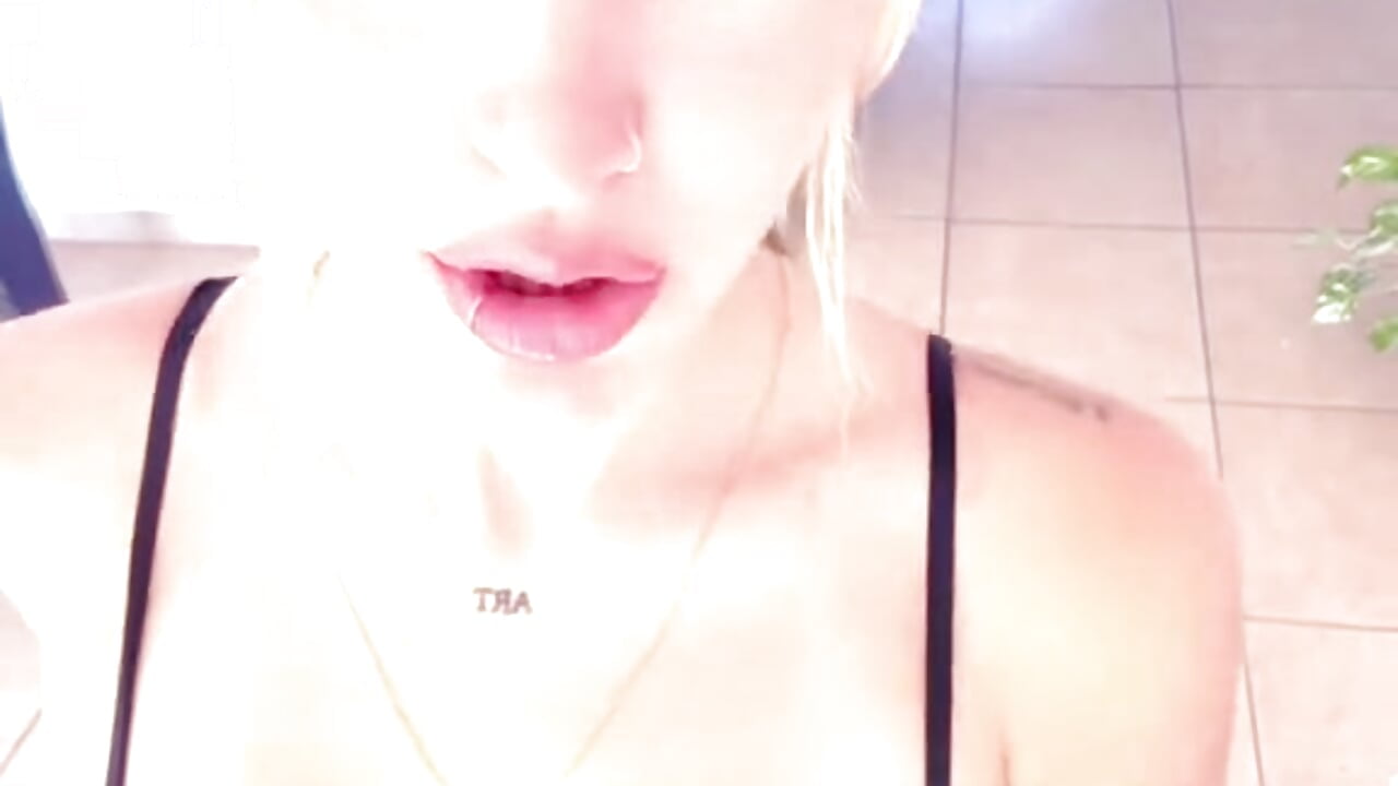 v1c044g50000d584l9nog65s2hiljh6g - vídeo de la modelo de cam Sashailardi