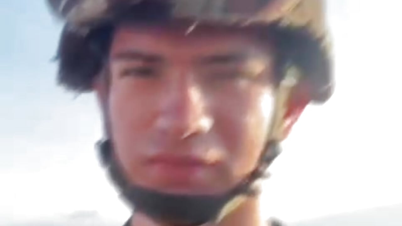 Boy soldier - video by ErickWalton cam model