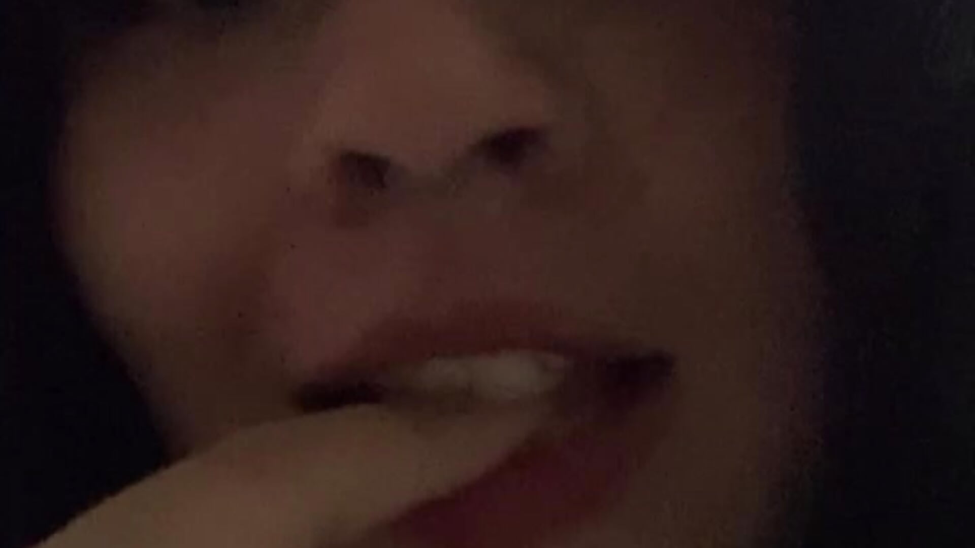 🍑 - Vídeo de SweetKimi_, modelo de vídeos