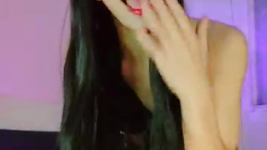 Hi - video by Nikkita_Dragon cam model